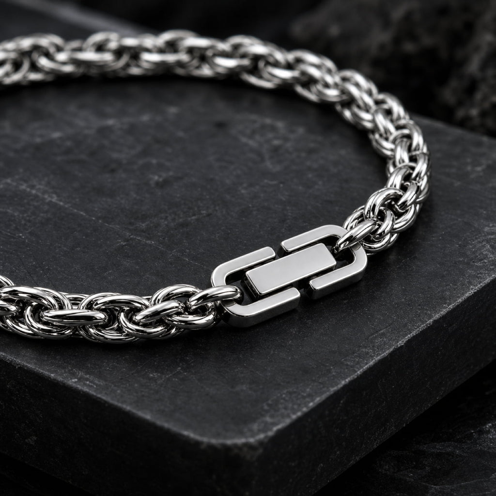 Mobius 6mm Stainless Steel Chain Bracelet