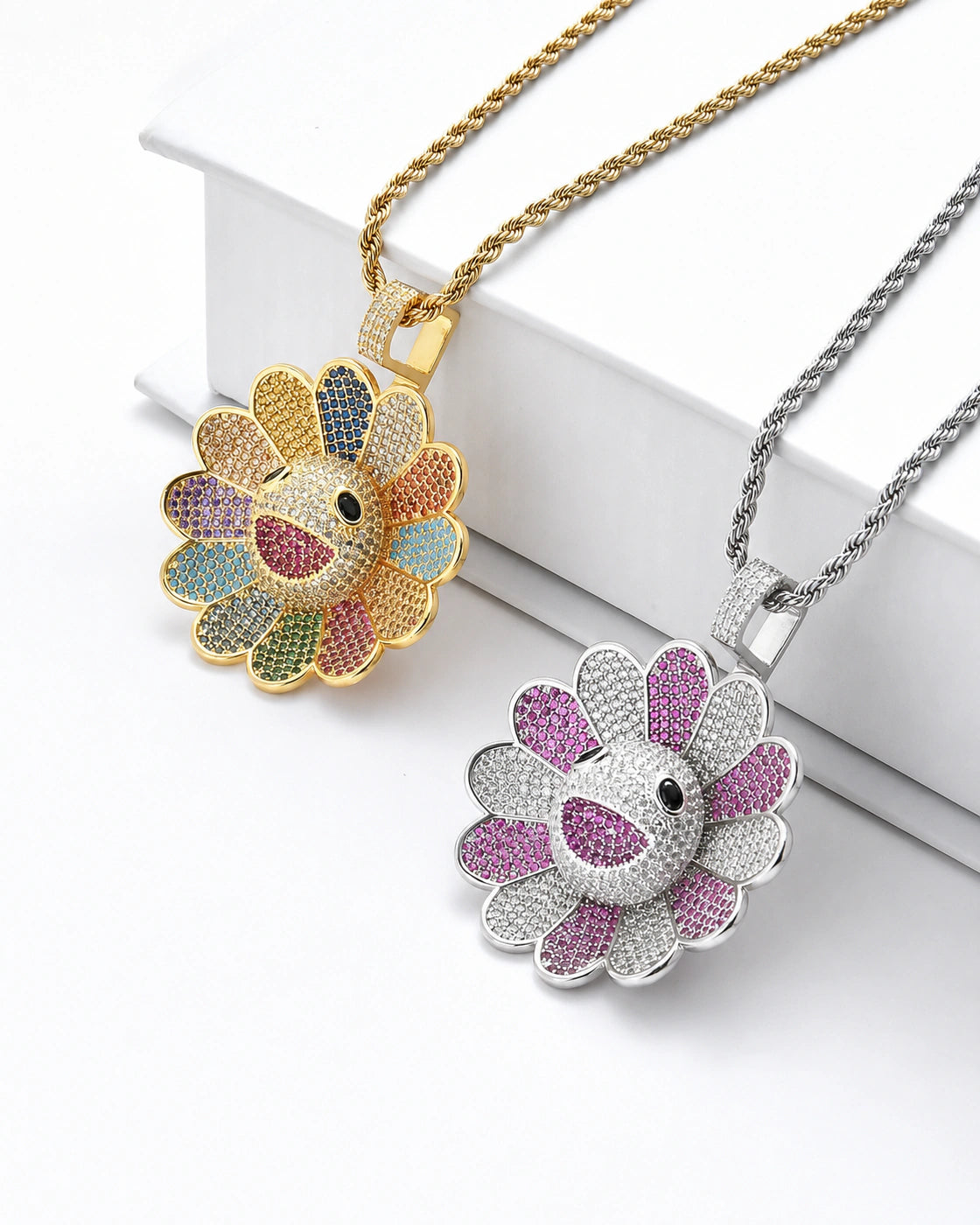 Multicolor Smiley Flower Pendant Necklace